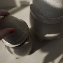 Lade das Bild in den Galerie-Viewer, DBKD Eating Santa - Santadose in 2 Größen