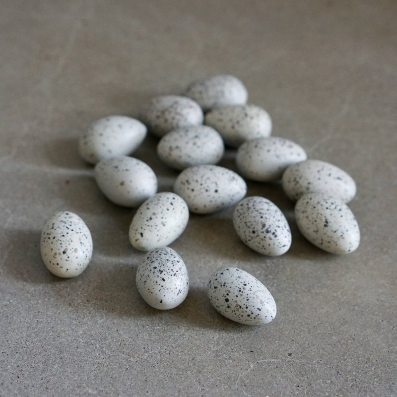 DBKD Deco Egg - Mole Dot