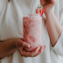 Lade das Bild in den Galerie-Viewer, EULENSCHNITT Hohes Trinkglas Herzen