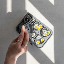 Lade das Bild in den Galerie-Viewer, EULENSCHNITT Eiswürfelform Herzen