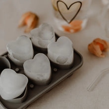 Lade das Bild in den Galerie-Viewer, EULENSCHNITT Eiswürfelform Herzen