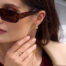 Lade das Bild in den Galerie-Viewer, LEAF Ohrstecker 1 Drop Gelbgold