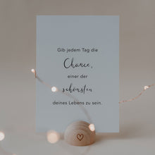 Lade das Bild in den Galerie-Viewer, EULENSCHNITT Halbrunder Kartenständer Herz