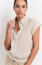 Lade das Bild in den Galerie-Viewer, YAYA Ärmellose Bluse Beige