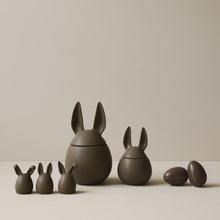 Lade das Bild in den Galerie-Viewer, DBKD Eating Rabbit Dust - Hasendose in 2 Größen