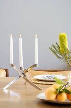 Lade das Bild in den Galerie-Viewer, UYUNI Stabkerzen im 2-er Set mit Timer Nordic White 20 cm