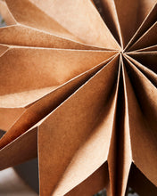 Lade das Bild in den Galerie-Viewer, HOUSE DOCTOR Stern Capella Natur in 3 Größen