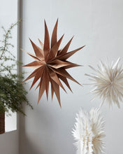 Lade das Bild in den Galerie-Viewer, HOUSE DOCTOR Stern Capella Natur in 3 Größen