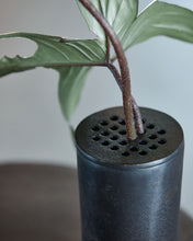 Lade das Bild in den Galerie-Viewer, HOUSE DOCTOR Vase Flow