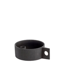 Lade das Bild in den Galerie-Viewer, STOREFACTORY Kerzenhalter Lidaby dark grey - klein