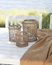 Lade das Bild in den Galerie-Viewer, STOREFACTORY Teelicht Grusvik in 3 Größen