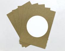 Lade das Bild in den Galerie-Viewer, PERLENFISCHER Postkartenset Dot Moos