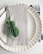 Lade das Bild in den Galerie-Viewer, STOREFACTORY Hilma Hängedekoration Bunny