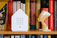 Lade das Bild in den Galerie-Viewer, RELAXOUND Zwitscherbox weiß