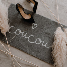 Lade das Bild in den Galerie-Viewer, EULENSCHNITT Waschbare Fussmatte Coucou