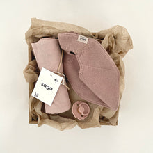 Lade das Bild in den Galerie-Viewer, SAGA COPENHAGEN Baby Geschenkbox Hollie Rose