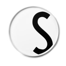 Lade das Bild in den Galerie-Viewer, DESIGN LETTERS Porzellanteller A-Z