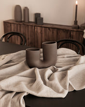 Lade das Bild in den Galerie-Viewer, STOREFACTORY Stravalla Vase braun