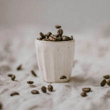 Lade das Bild in den Galerie-Viewer, EULENSCHNITT Espressobecher Colina