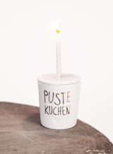 Lade das Bild in den Galerie-Viewer, GOOD OLD FRIENDS Geburtstagsbecher Pustekuchen