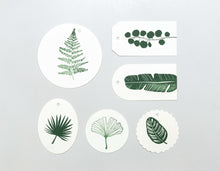 Lade das Bild in den Galerie-Viewer, PERLENFISCHER Papieranhänger Rund in 2 Größen