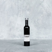 Lade das Bild in den Galerie-Viewer, NICOLAS VAHE Rotweinessig Aceto Balsamico di Modena
