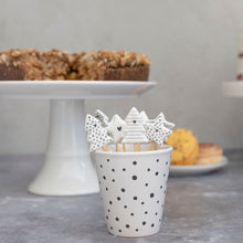 Lade das Bild in den Galerie-Viewer, BASTION COLLECTIONS Tapas Stick Christmas