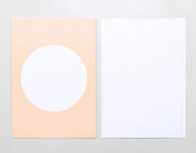 Lade das Bild in den Galerie-Viewer, PERLENFISCHER Postkartenset Dot Soft Aprikose