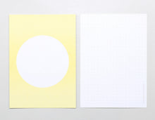 Lade das Bild in den Galerie-Viewer, PERLENFISCHER Postkartenset Dot Soft Zitrone