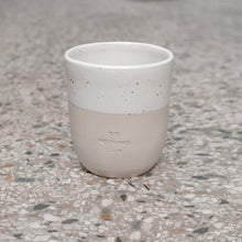 Lade das Bild in den Galerie-Viewer, EULENSCHNITT Becher Do Nothing Club