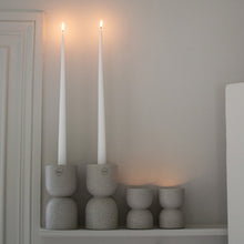 Lade das Bild in den Galerie-Viewer, DBKD Post Kerzenhalter Mole Dot