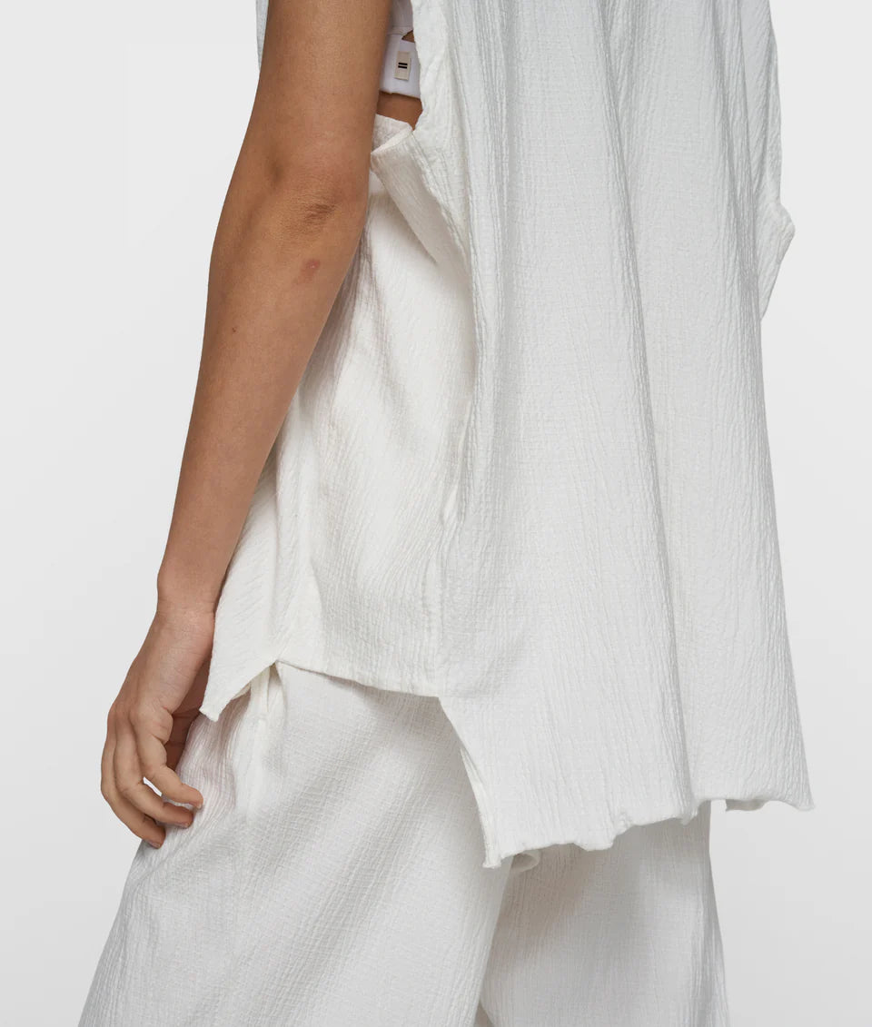10DAYS AMSTERDAM V-Neck Crinkle Top - Ecru