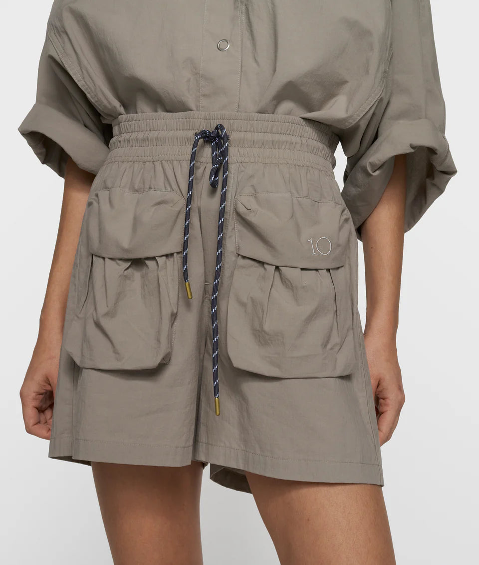 10DAYS AMSTERDAM Crinkle Utility Shorts - Fog