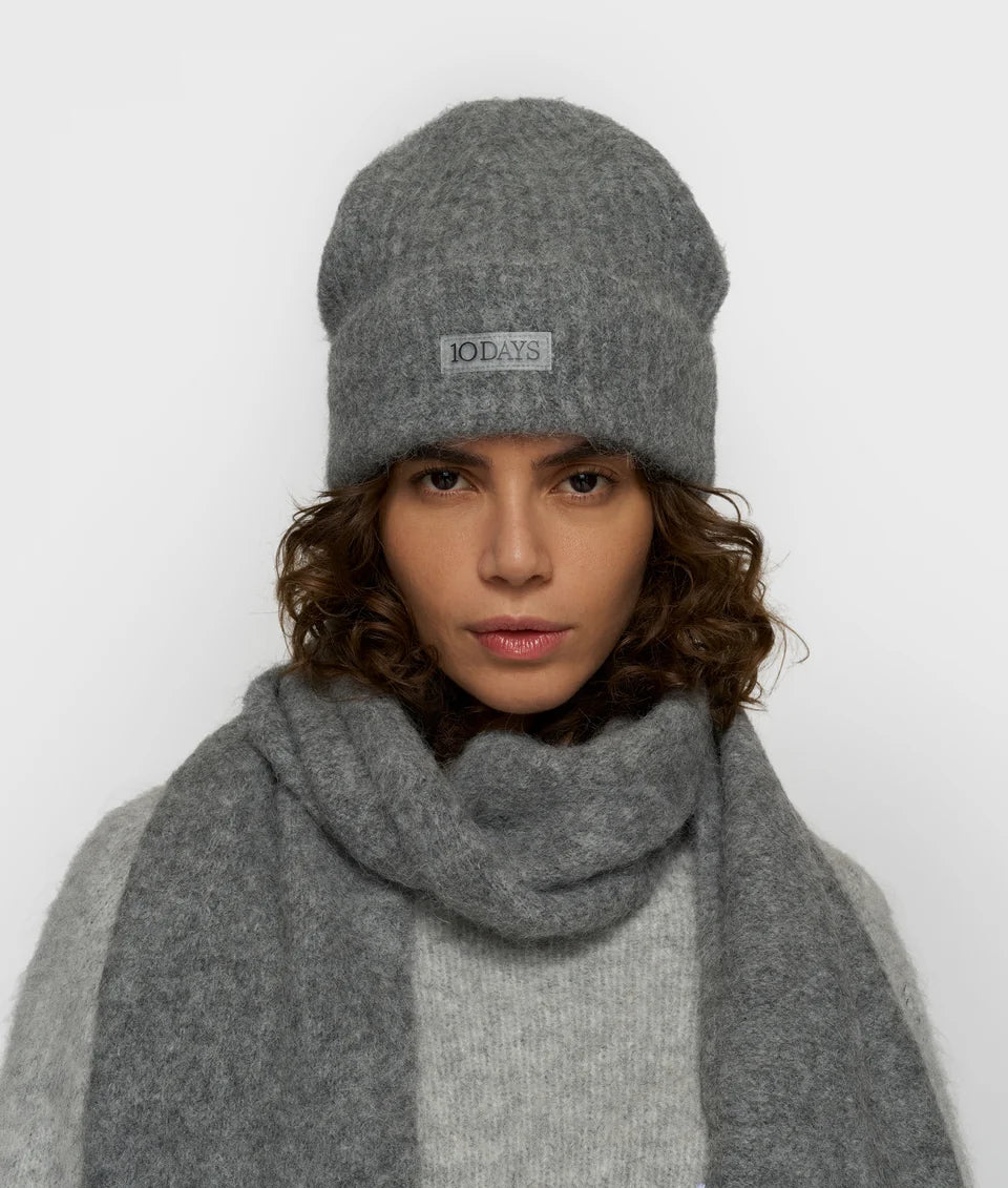 10DAYS AMSTERDAM Beanie aus Alpakamix Grey Melee