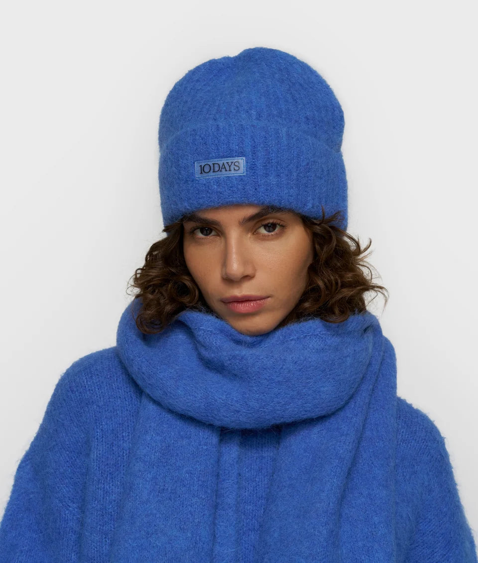 10DAYS AMSTERDAM Beanie aus Alpakamix Ultramarine