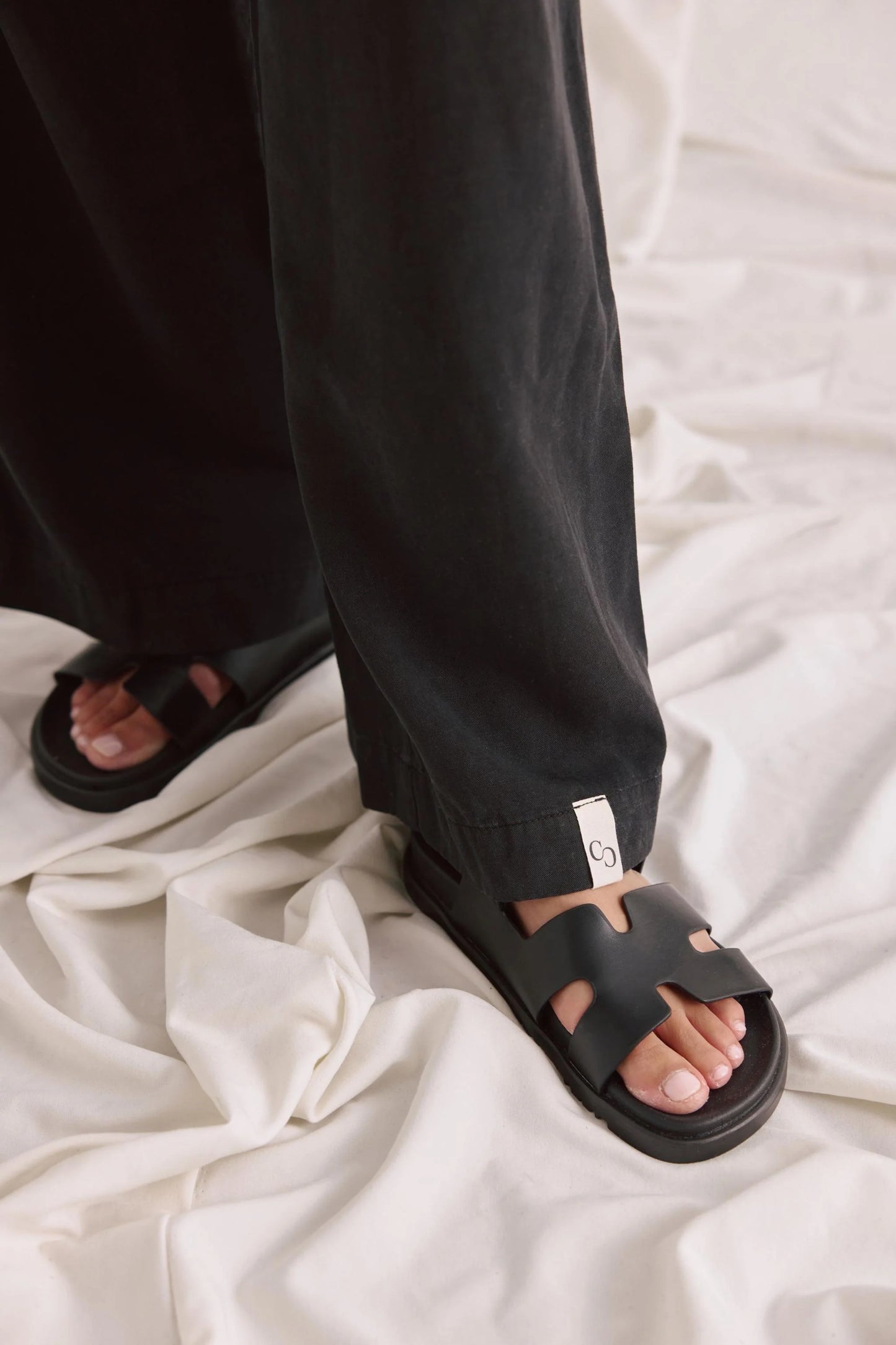 COTTON CANDY Hose Malea Black