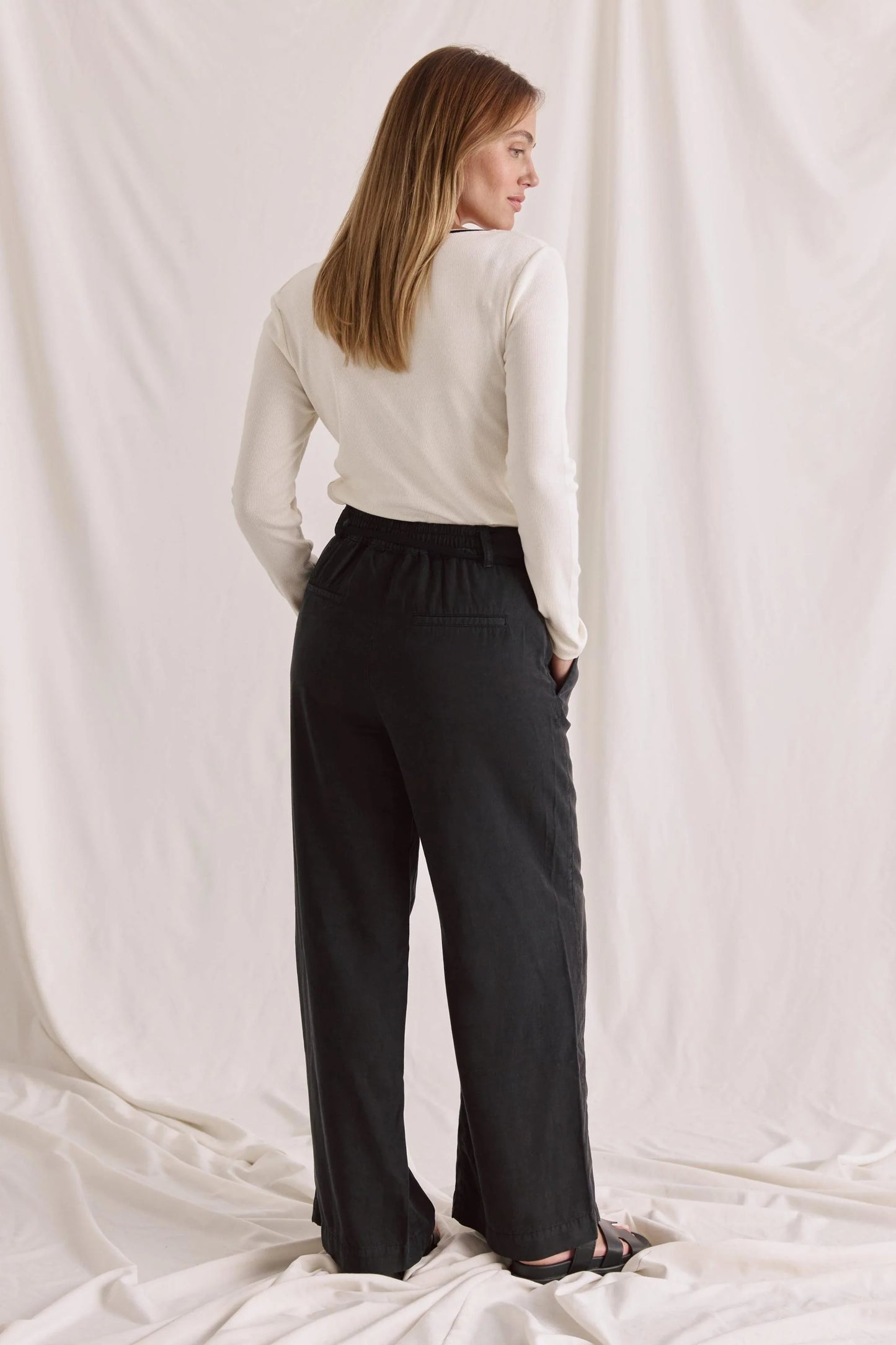 COTTON CANDY Hose Malea Black