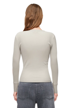 Lade das Bild in den Galerie-Viewer, DRYKORN Longsleeve Nurit beige
