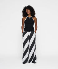 Lade das Bild in den Galerie-Viewer, 10 DAYS AMSTERDAM Tank Top Rib Contrast
