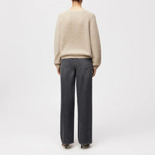 Lade das Bild in den Galerie-Viewer, DRYKORN Pullover Pemiri_2 White Pepper
