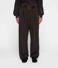 Lade das Bild in den Galerie-Viewer, 10DAYS AMSTERDAM Belt Jogger Chocolate
