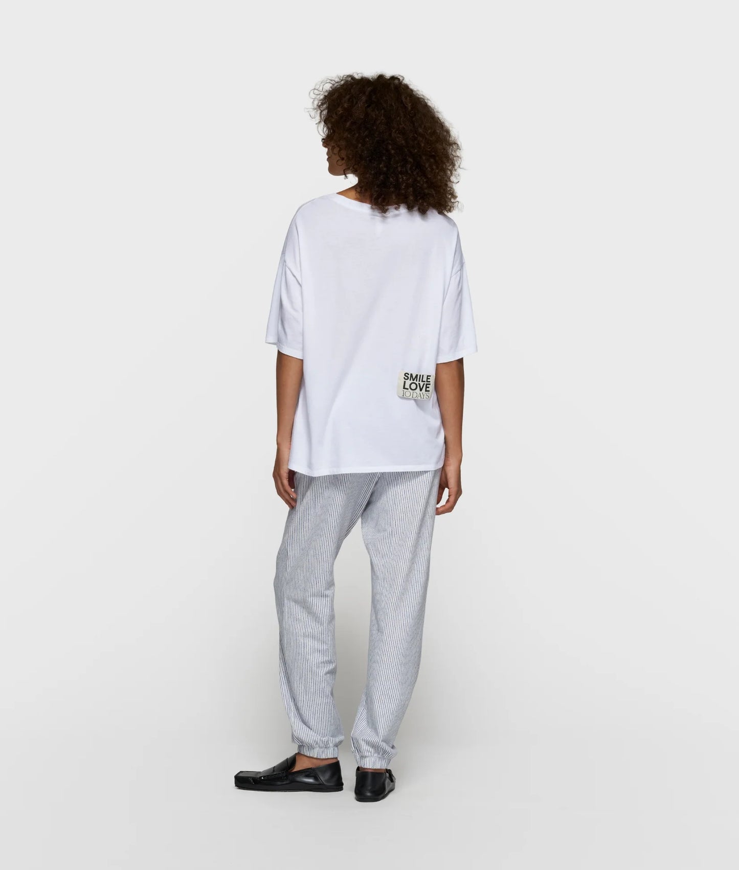 10DAYS AMSTERDAM Smile Love Tee White