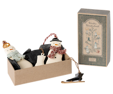 Lade das Bild in den Galerie-Viewer, MAILEG Metallornament Set - Winter Wonderland
