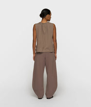 Lade das Bild in den Galerie-Viewer, 10 DAYS AMSTERDAM Plated Top Jersey Moonrock
