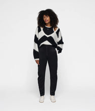 Lade das Bild in den Galerie-Viewer, 10 DAYS AMSTERDAM Soft V-Neck Sweater Stripe
