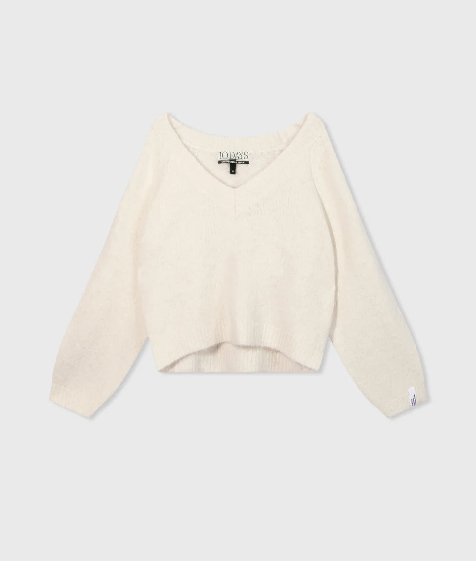 10 DAYS AMSTERDAM Cropped V-Neck Sweater Knit