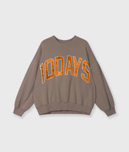 Lade das Bild in den Galerie-Viewer, 10DAYS AMSTERDAM Baseball Sweater Moonrock
