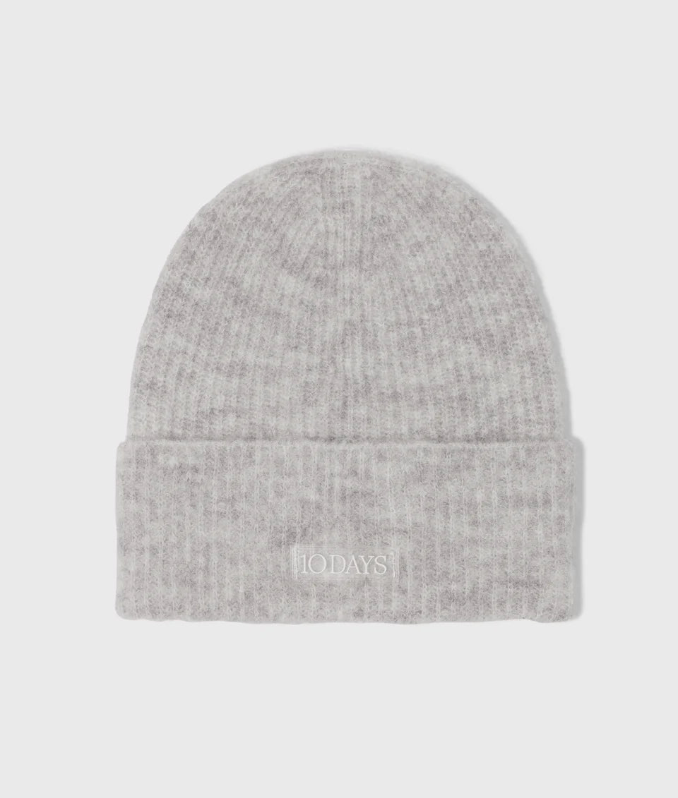 10DAYS AMSTERDAM Soft Hairy Knit Beanie