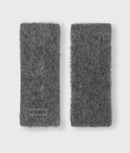 Lade das Bild in den Galerie-Viewer, 10DAYS AMSTERDAM Hairy Knit Gloves
