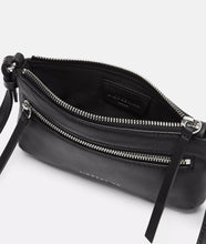 Lade das Bild in den Galerie-Viewer, LIEBESKIND BERLIN Crossbody Bag Black
